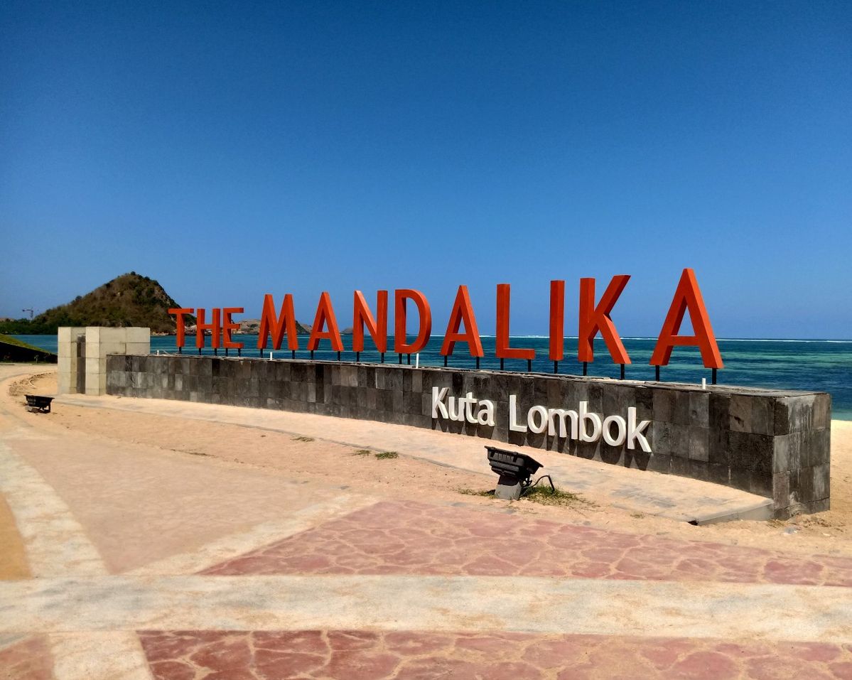 Pantai Kuta Lombok