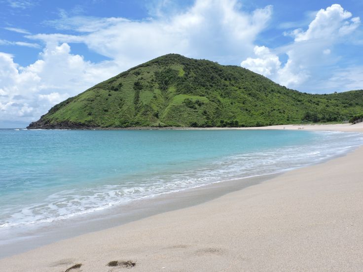 Pantai Mawun