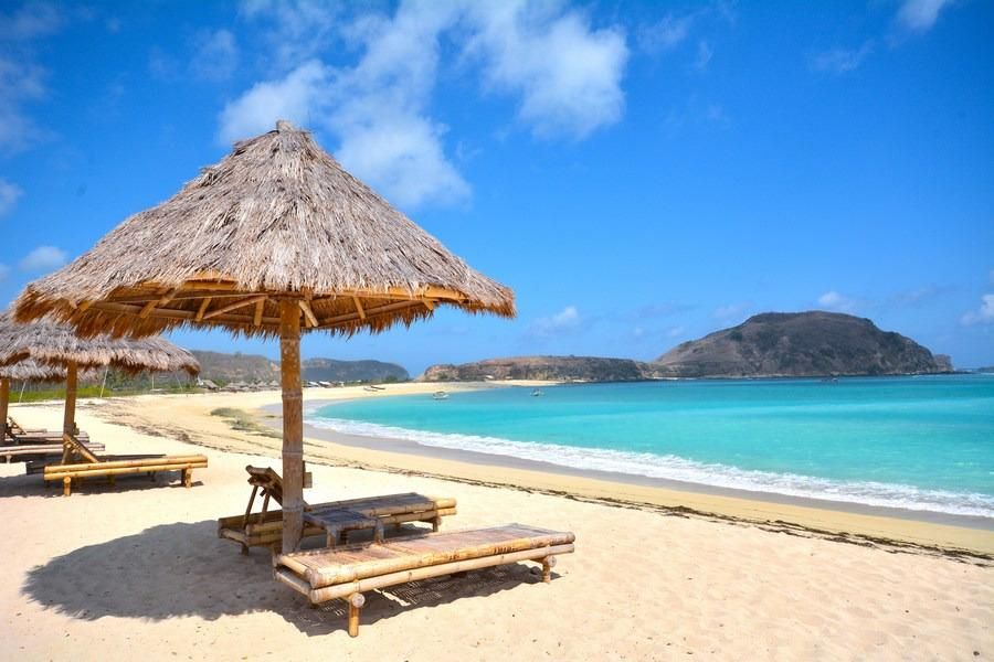 Pantai Tanjung Aan Lombok