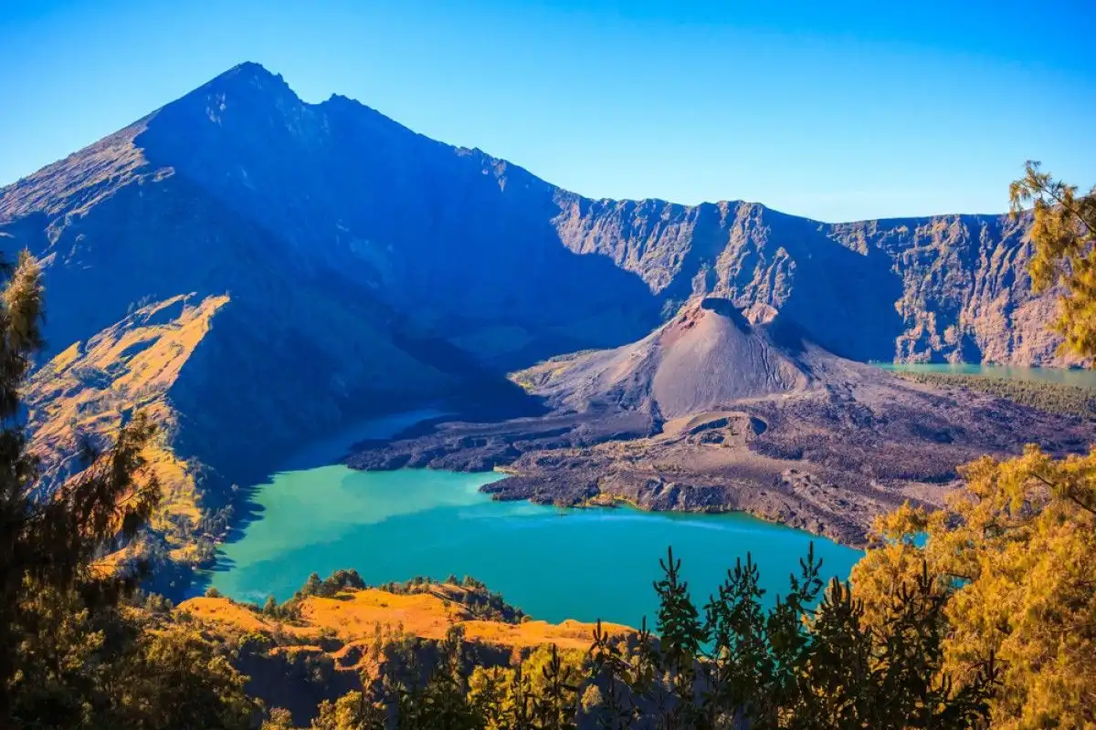 Rinjani Trekking Adventure